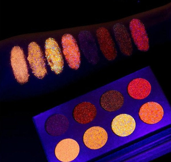 NEON WATERPROOF GLOW EYESHADOW PALETTE - emanuel new york