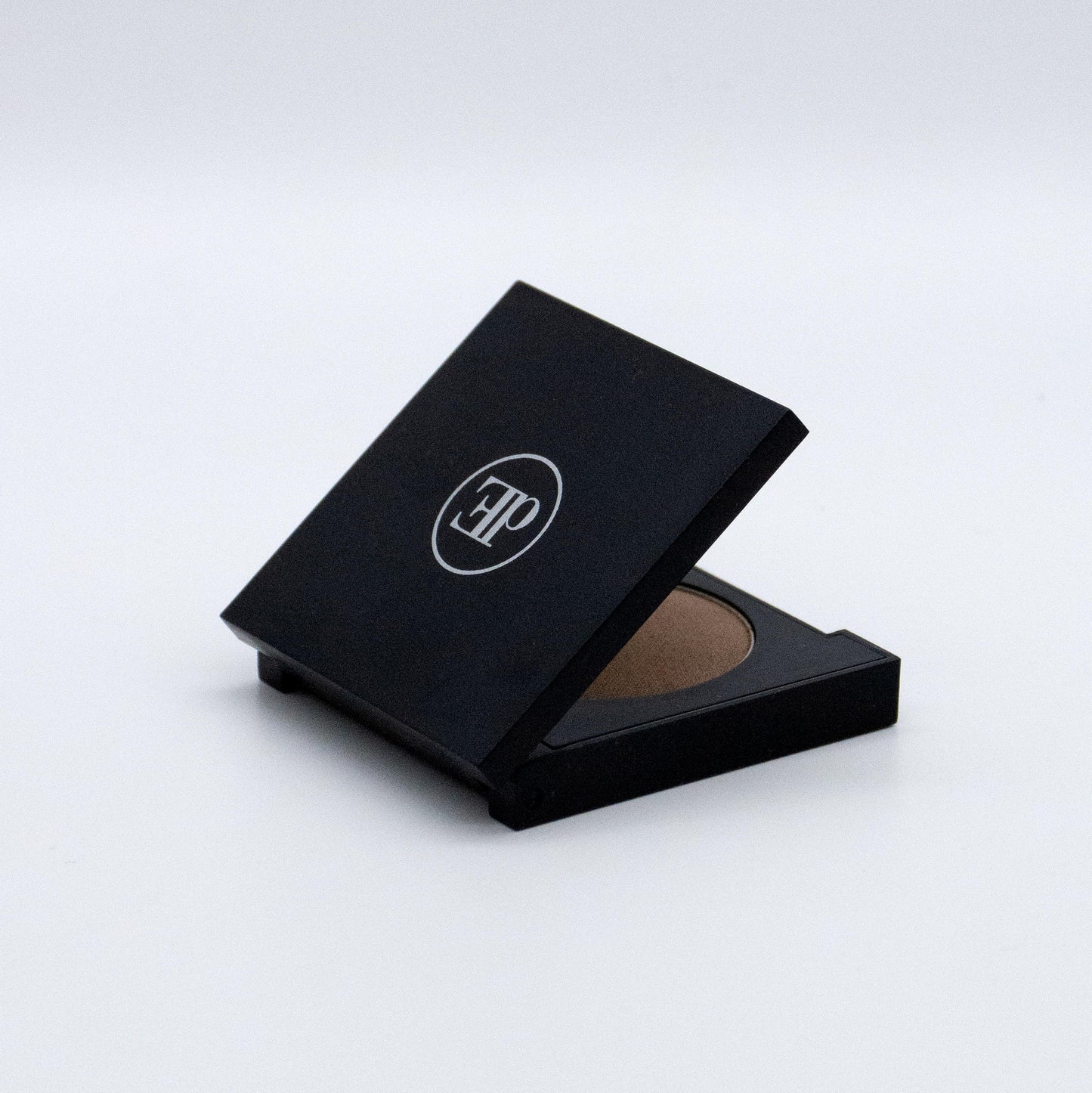 eye core colour in deigh - emanuel new york