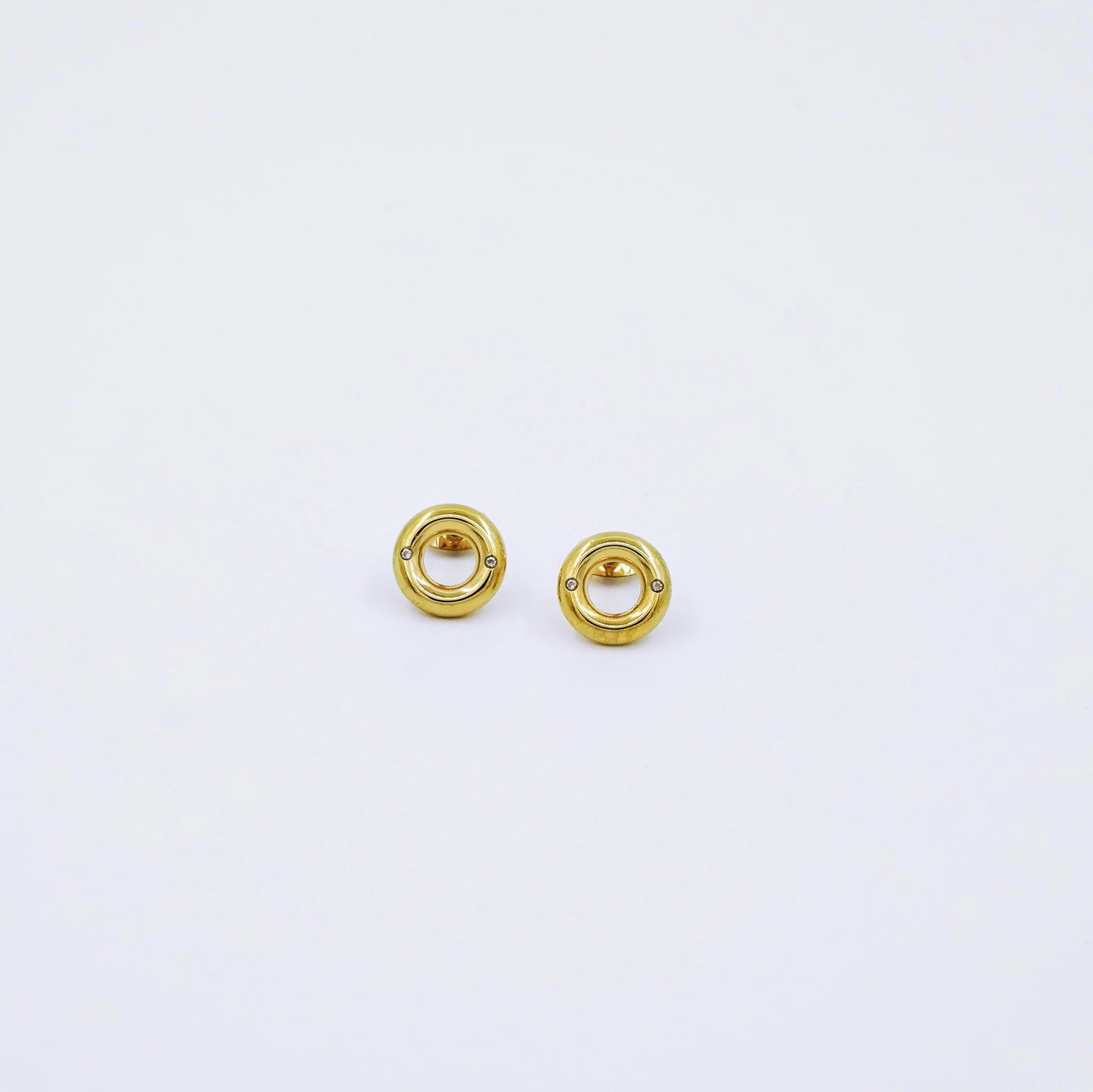 donut earring - gold